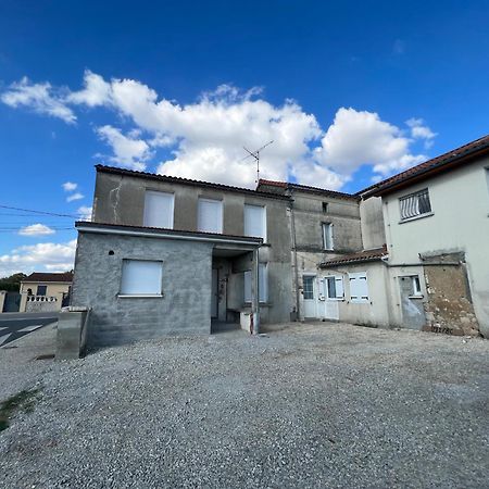 180B - Duplex T2 Tout Confort - Wifi Netflix Le Gond-Pontouvre Exterior photo